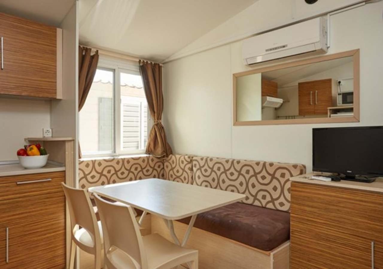 Camping Bijela Uvala - Eurocamp I Homair Пореч Номер фото