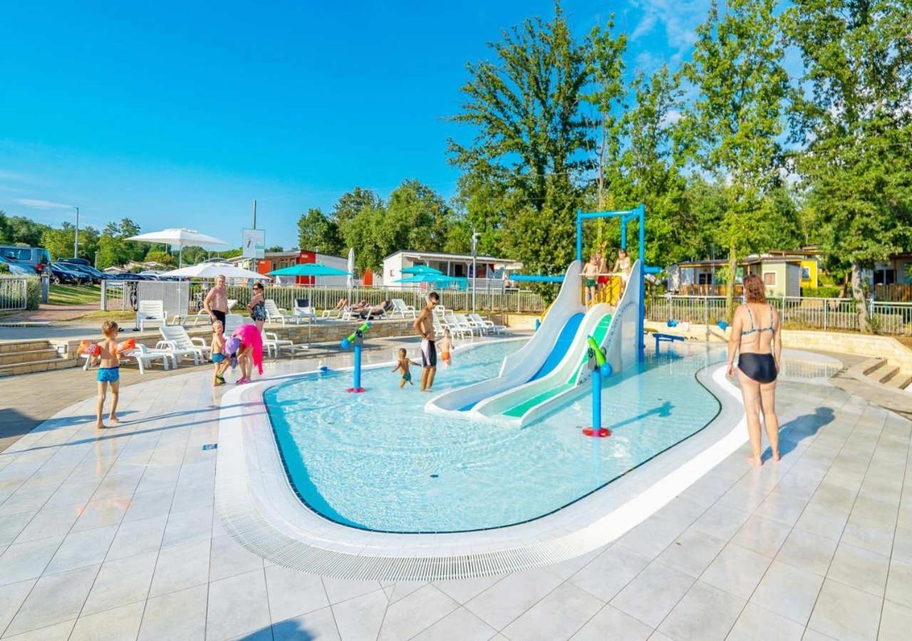 Camping Bijela Uvala - Eurocamp I Homair Пореч Екстер'єр фото