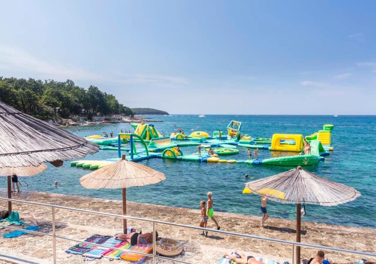 Camping Bijela Uvala - Eurocamp I Homair Пореч Екстер'єр фото